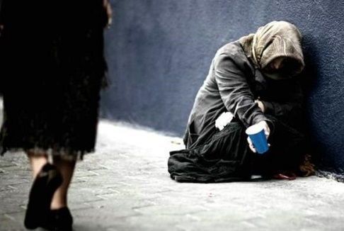 mendigos en alicante 1