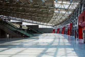 iluminación en nave industrial